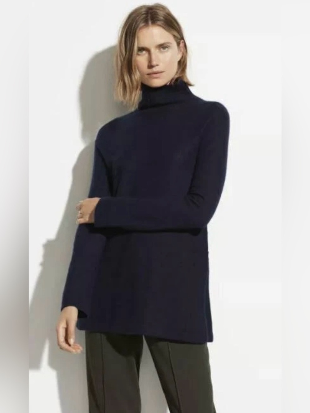 Vince Navy Turtleneck Longline Cashmere Knit Sweater